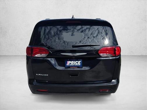 2021 Chrysler Voyager LXI