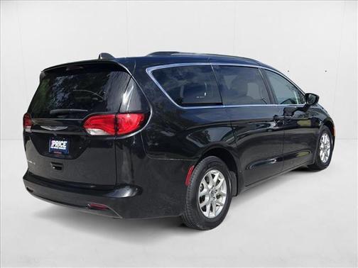 2021 Chrysler Voyager LXI