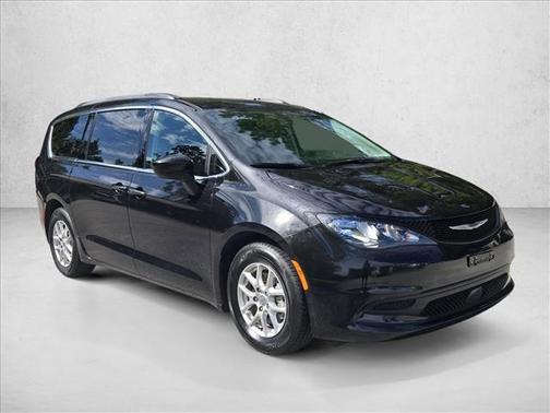 2021 Chrysler Voyager LXI