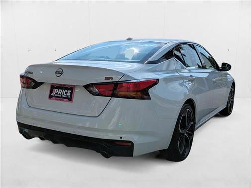 2023 Nissan Altima SR FWD