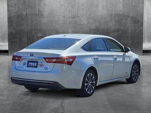 2017 Toyota Avalon Hybrid XLE Plus