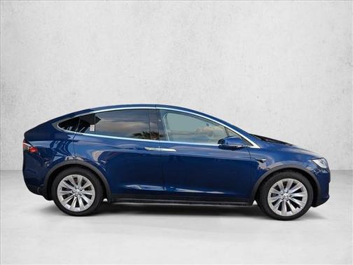 2017 Tesla Model X 90D