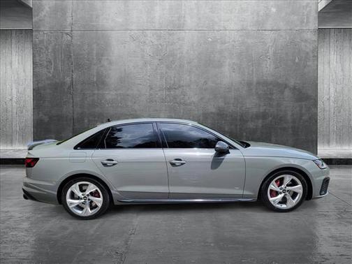 2022 Audi S4 Premium Plus TFSI quattro Tiptronic
