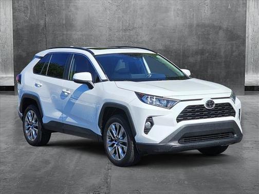 2019 Toyota RAV4 XLE Premium