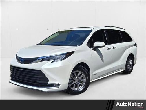 2021 Toyota Sienna XLE 7 Passenger