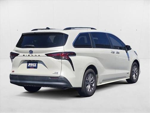 2021 Toyota Sienna XLE 7 Passenger