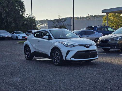 2021 Toyota C-HR XLE