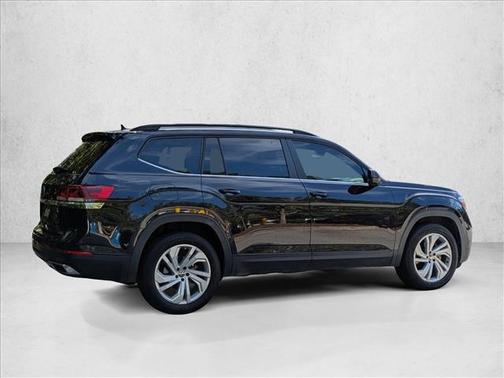 2022 Volkswagen Atlas 2.0T SE w/Technology