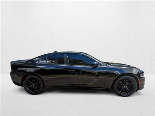 2017 Dodge Charger SXT