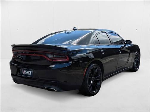 2017 Dodge Charger SXT