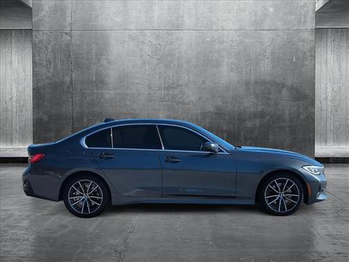 2020 BMW 330 330i