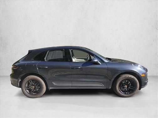 2021 Porsche Macan AWD