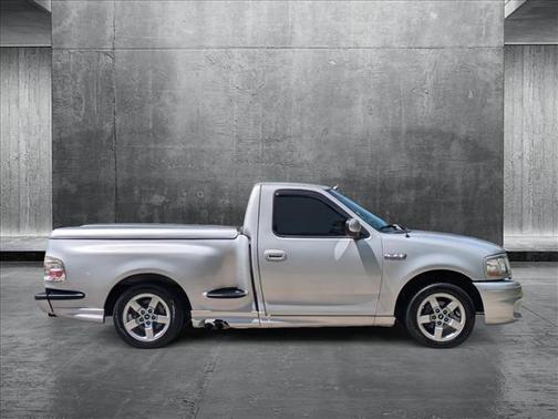 2001 Ford F-150 SVT Lightning Flareside