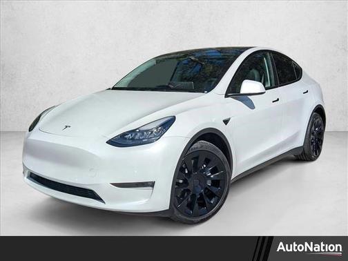 2022 Tesla Model Y Long Range Dual Motor All-Wheel Drive