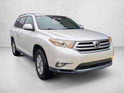 2011 Toyota Highlander SE