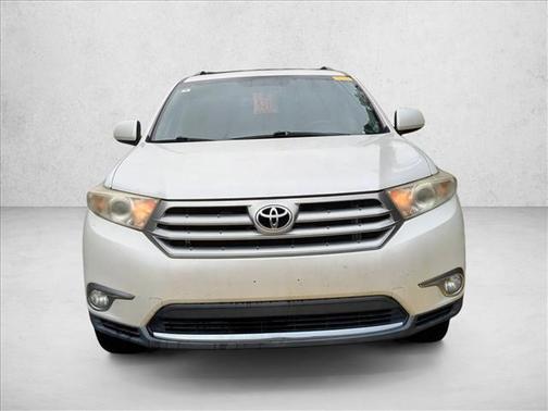 2011 Toyota Highlander SE