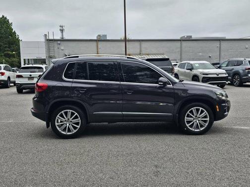2016 Volkswagen Tiguan SE