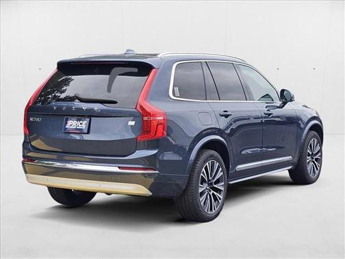 2022 Volvo XC90 Recharge Plug-In Hybrid T8 Inscription Expression 6 Passenger