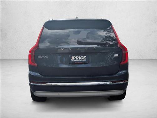 2022 Volvo XC90 Recharge Plug-In Hybrid T8 Inscription Expression 6 Passenger