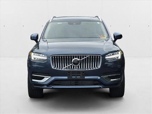 2022 Volvo XC90 Recharge Plug-In Hybrid T8 Inscription Expression 6 Passenger