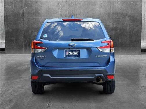 2022 Subaru Forester Base