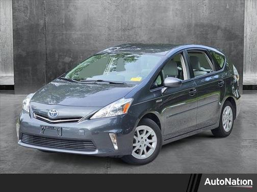 2014 Toyota Prius v Three