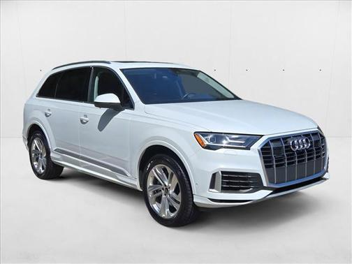 2023 Audi Q7 55 Premium Plus