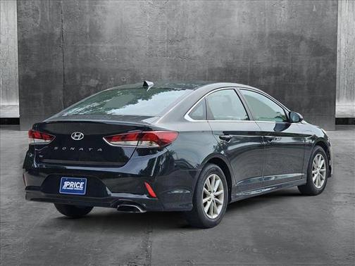 2018 Hyundai SONATA SE