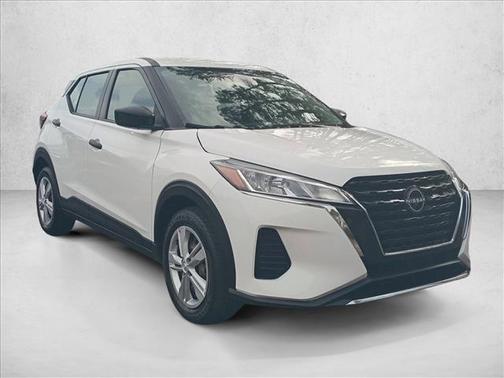 2022 Nissan Kicks S