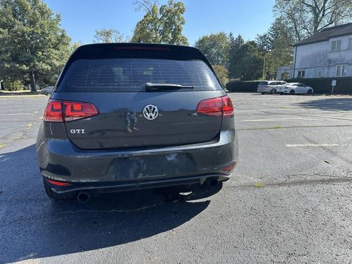 2015 Volkswagen Golf GTI 2.0T Autobahn 4-Door