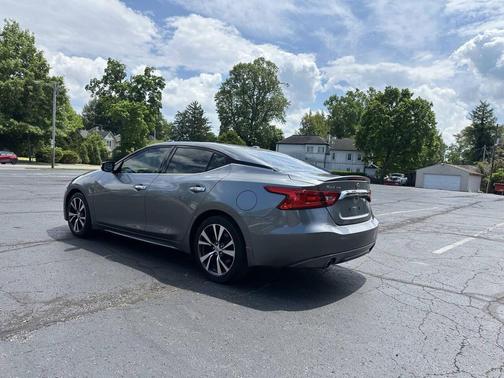 Gun Metallic 2016 Nissan Maxima 3.5 SV