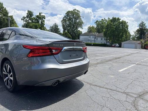 Gun Metallic 2016 Nissan Maxima 3.5 SV