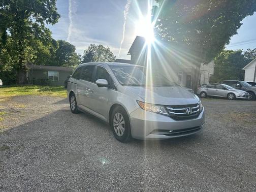 Alabaster Silver Metallic 2014 Honda Odyssey EX
