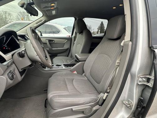 2016 Chevrolet Traverse LS