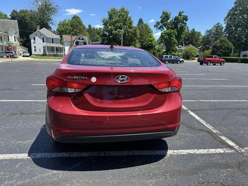 Scarlet Red Pearl 2016 Hyundai ELANTRA SE
