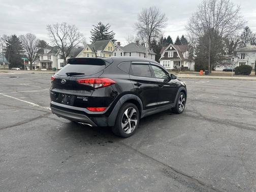 2016 Hyundai TUCSON Sport