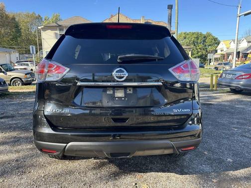 2016 Nissan Rogue SV