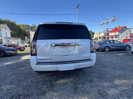2016 GMC Yukon XL Denali