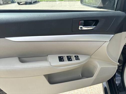 2013 Subaru Legacy Premium