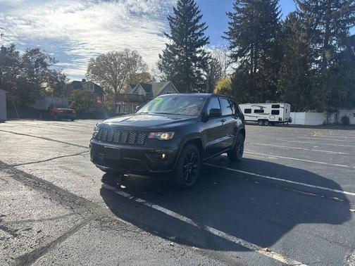 2018 Jeep Grand Cherokee Laredo E
