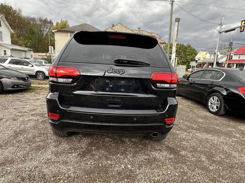 2018 Jeep Grand Cherokee Laredo E