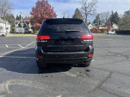 2018 Jeep Grand Cherokee Laredo E