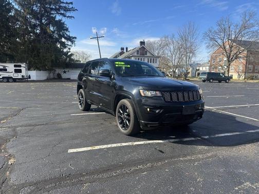 2018 Jeep Grand Cherokee Laredo E