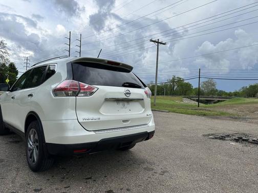 2015 Nissan Rogue SL