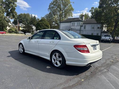 2010 Mercedes-Benz C-Class C 300 4MATIC Sport