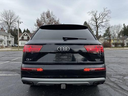 2018 Audi Q7 3.0T Premium Plus
