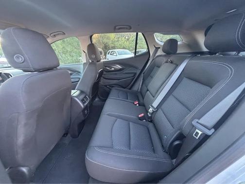 Summit White 2024 GMC Terrain SLE