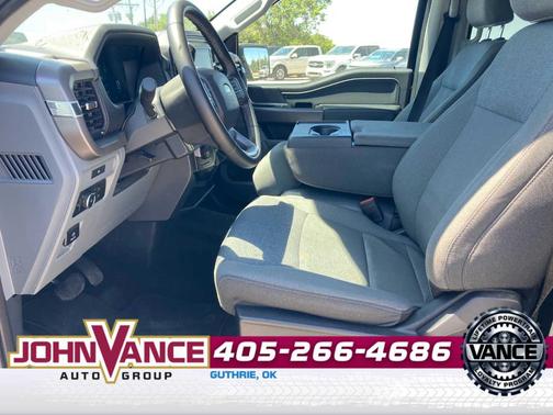 Agate Black Metallic 2025 Ford F-150 XLT