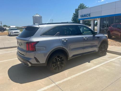 2022 Kia Sorento SX
