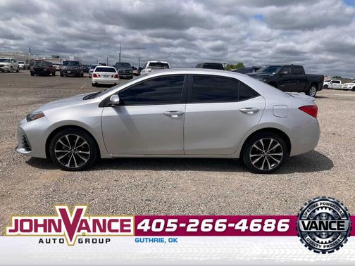 Classic Silver Metallic 2019 Toyota Corolla SE